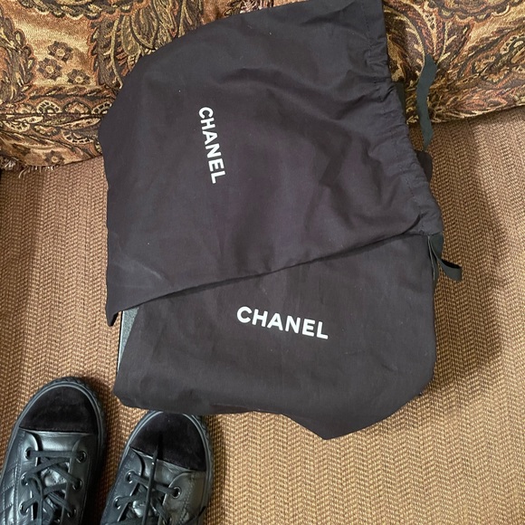 100% Auth CHANEL Hightop Sneakers - Picture 14 of 16